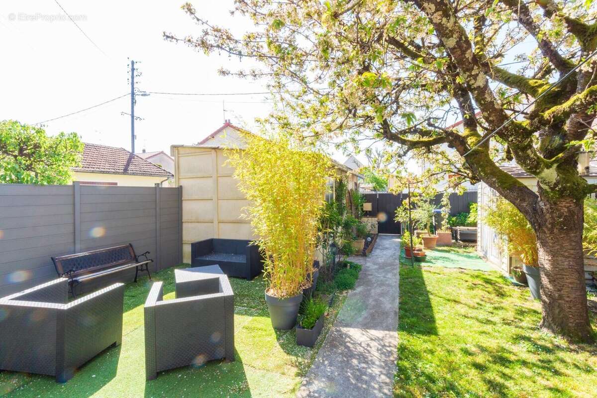 Photo 8 - Maison à NANTEUIL-LES-MEAUX