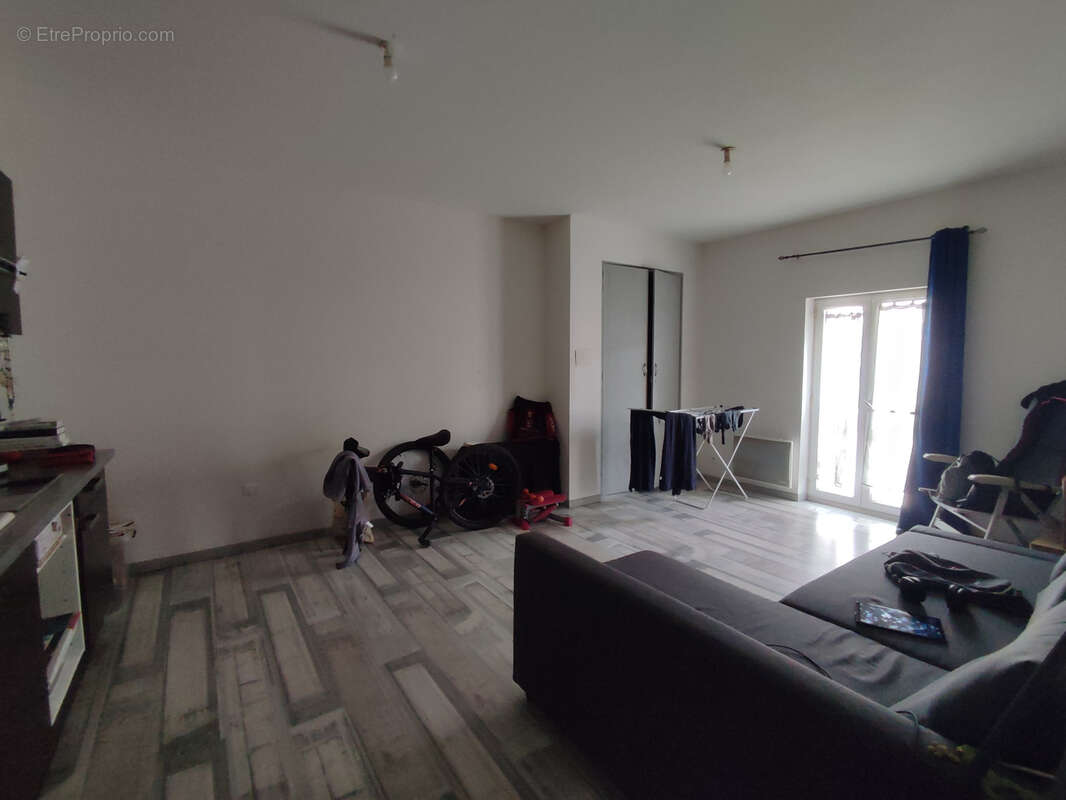 Immeuble de rapport de 300m2 avec 6 lots à Coursan - photo 17