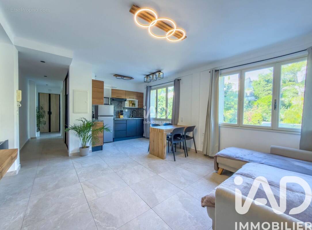 Photo 1 - Appartement à SAINT-RAPHAEL