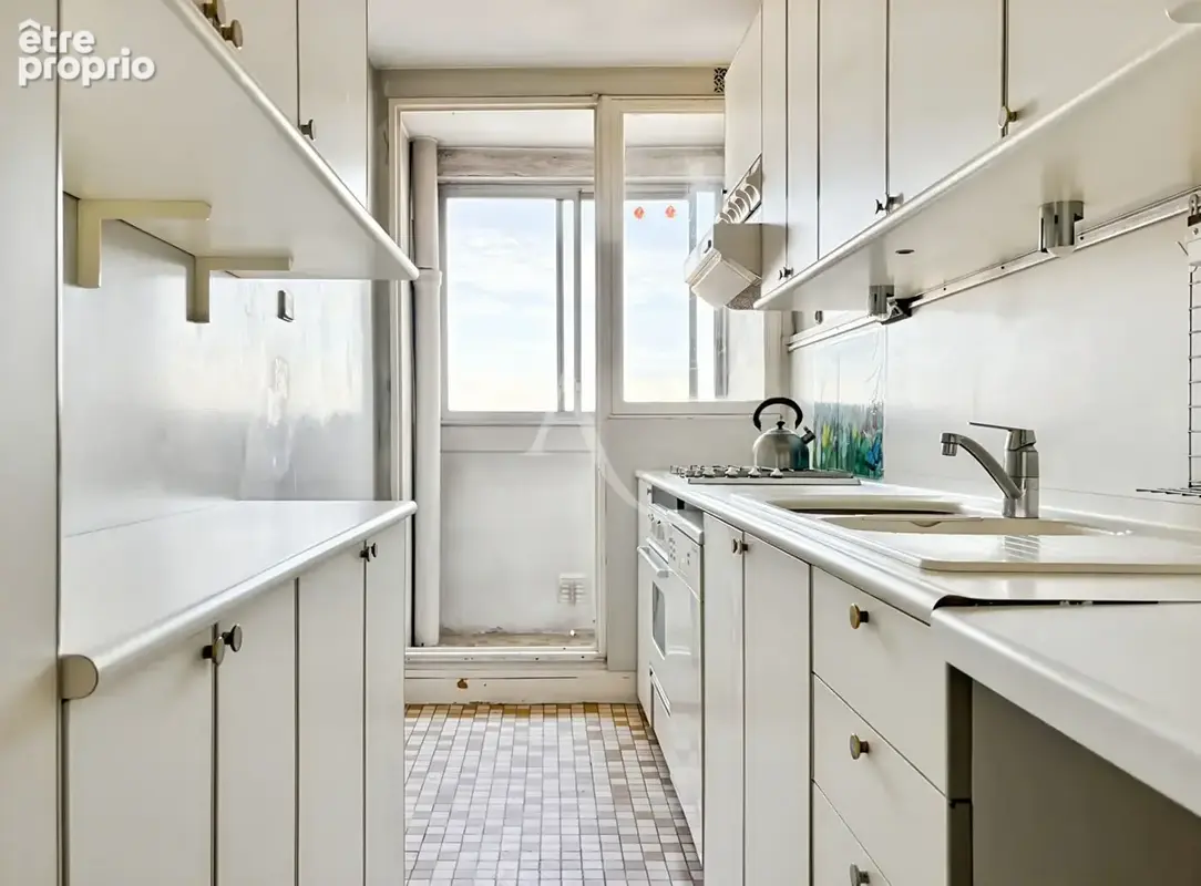 Boulogne  70 m²  3 pièces aux volumes rares  10e étage   vues dégagées - photo 7