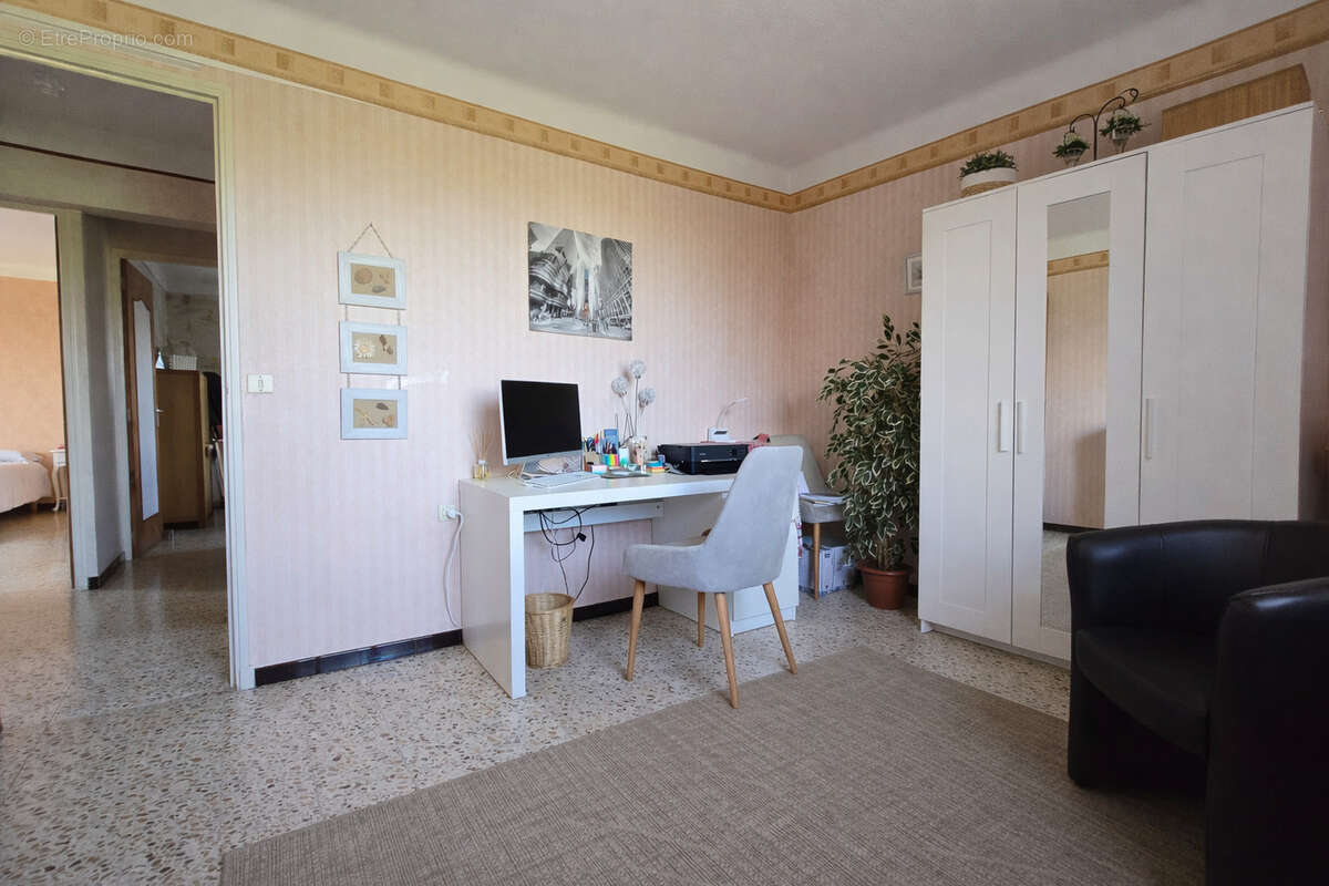Maison à MORIERES-LES-AVIGNON