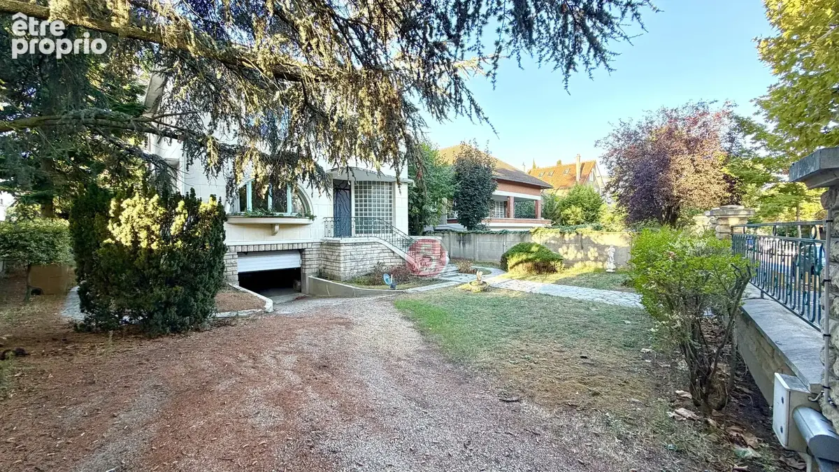 Maison 7 pièces 180 m² à vendre à Les Pavillons-Sous-Bois (93320) - photo 2