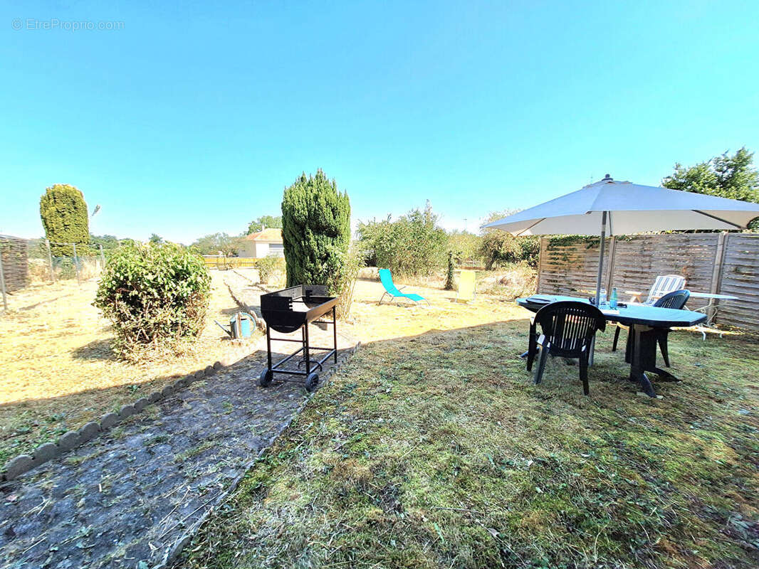 A vendre Grande maison à fort potentiel à Doyet - photo 15