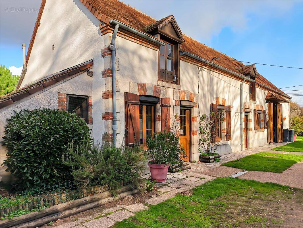 Maison à CHATRES-SUR-CHER