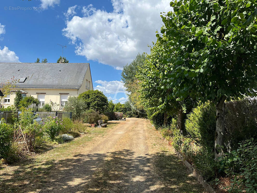 Maison à SAINT-BARTHELEMY-D&#039;ANJOU