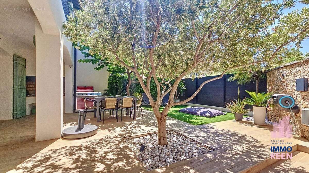 Maison à SIX-FOURS-LES-PLAGES