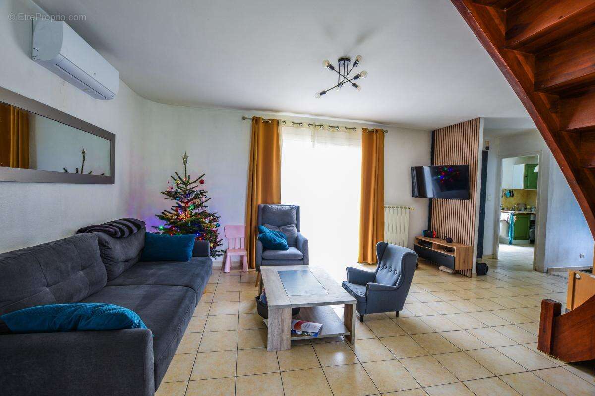 Maison à BAGNOLS-SUR-CEZE