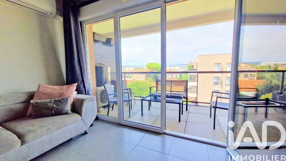 Photo 2 - Appartement à FREJUS