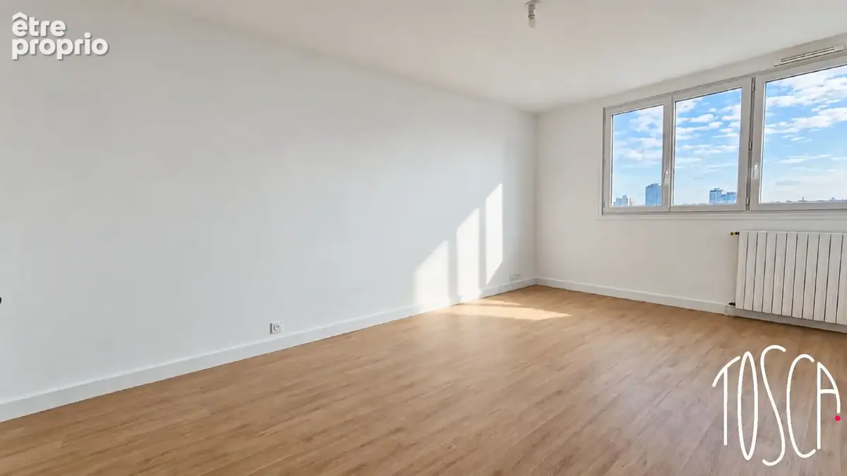 Thiais - 2 pieces 47 m² - dpe c - parking - cave - au pied du tvm - photo 2