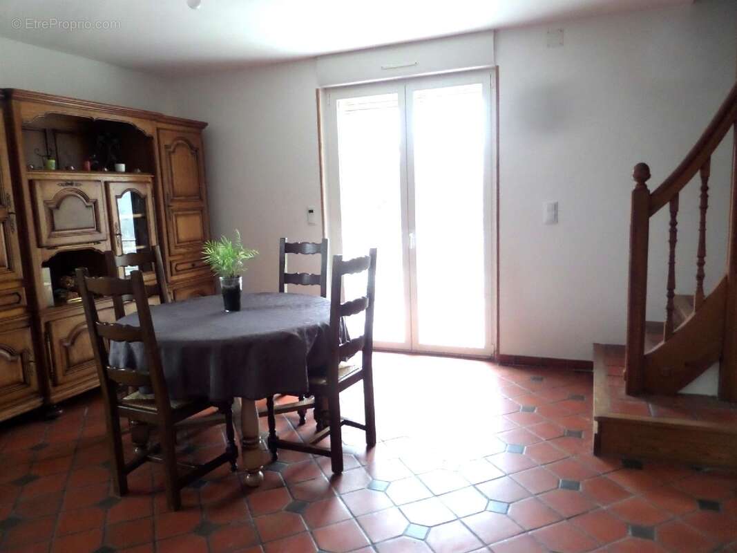 Maison à CHALONVILLARS