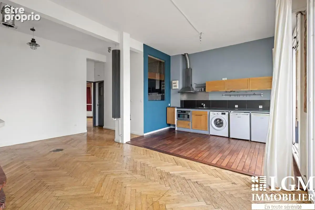 VIEUX-PORT – Exceptionnel T3 65 m² – Vue panoramique – Fernand POUILLON - photo 4