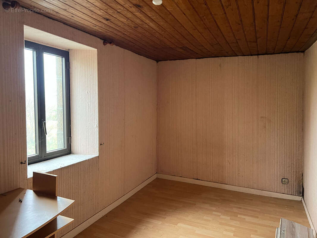 Maison à SAINT-PIERRE-DES-LANDES