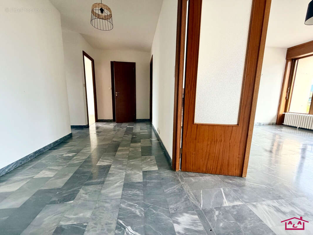 Appartement à ECHIROLLES