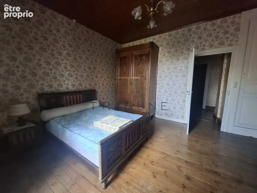 SAINTE COLOMBE EN BRUILHOIS, maison de village de 8 pièces dont 4 chambres - photo 10