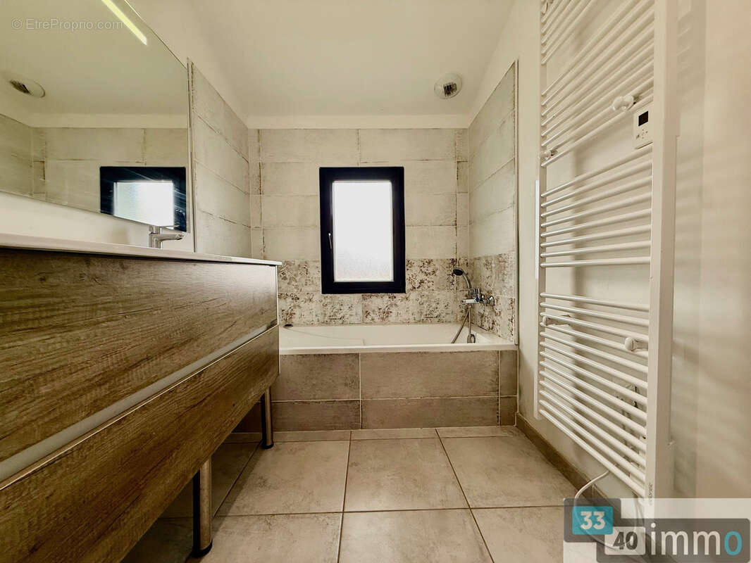 Maison contemporaine de 174 m2 - 6 chambres - photo 9
