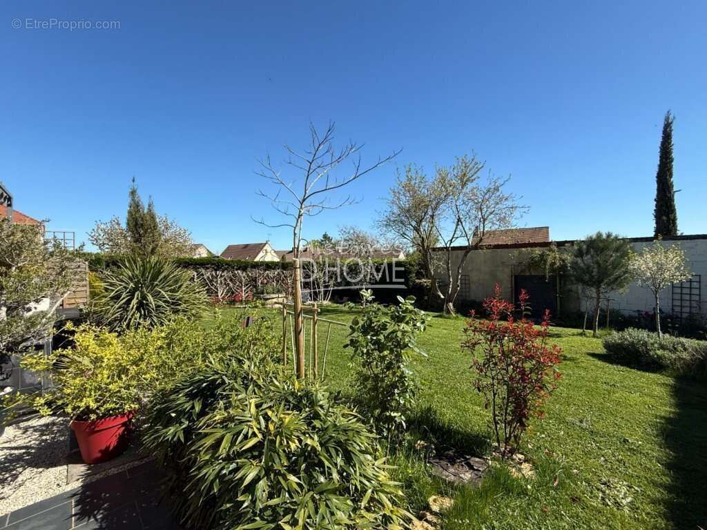 Maison à ROZAY-EN-BRIE