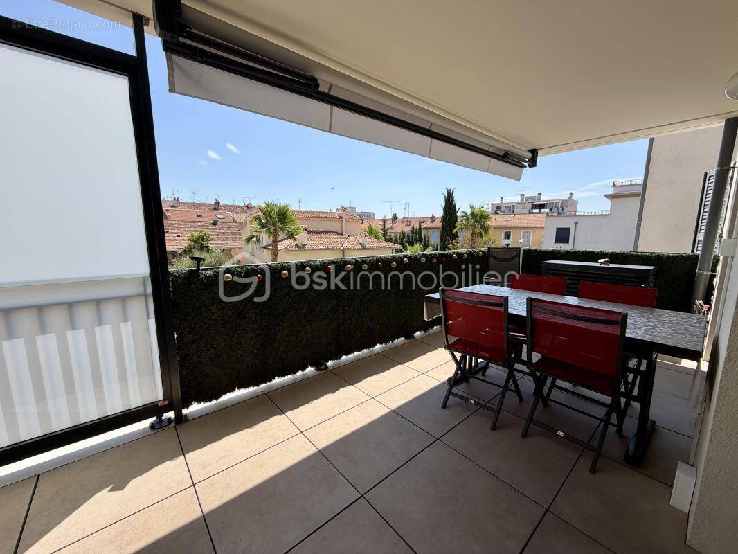 Appartement à HYERES