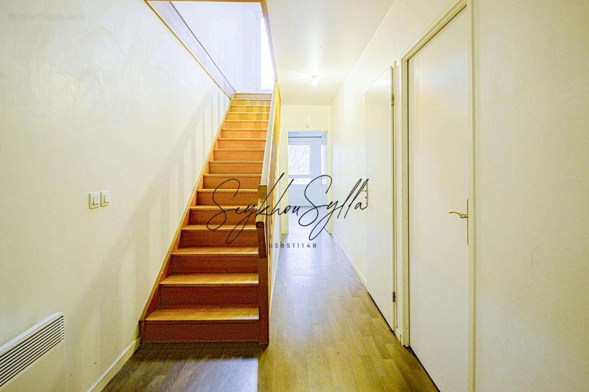 Appartement à LA COURNEUVE