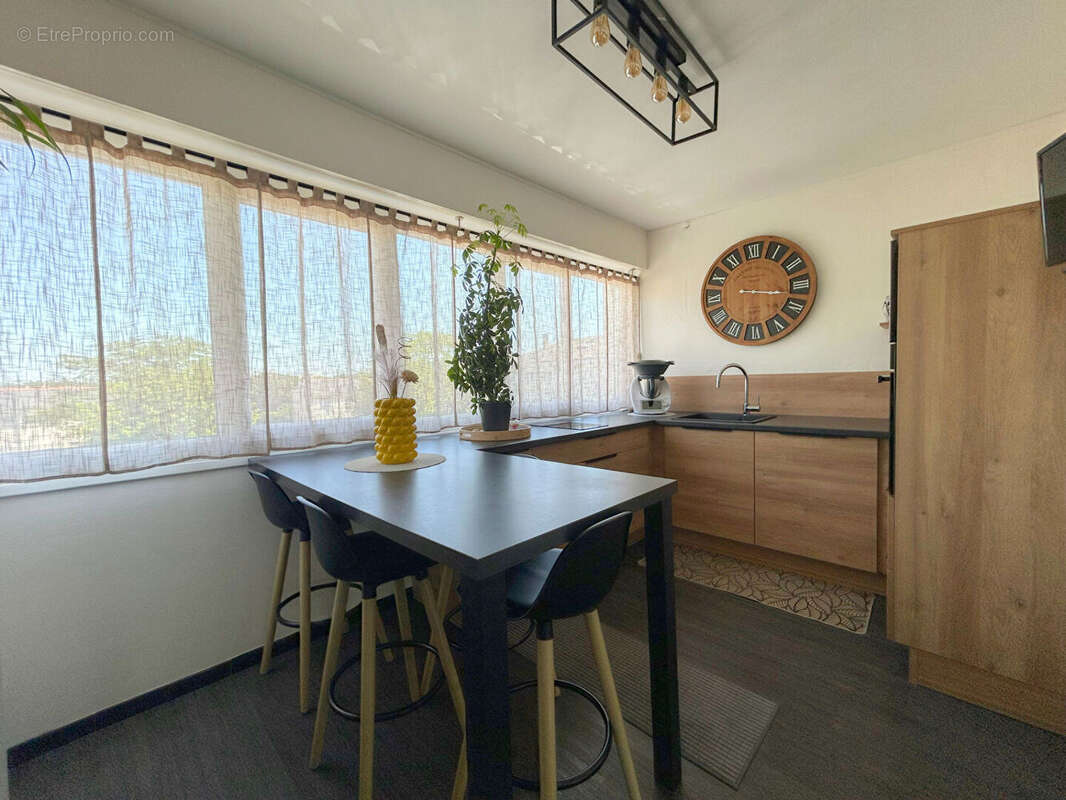 Appartement à LES PONTS-DE-CE