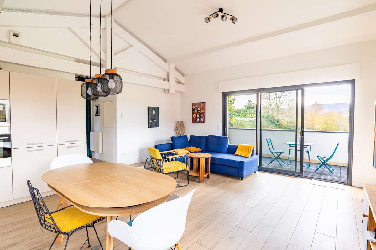 Appartement à URRUGNE