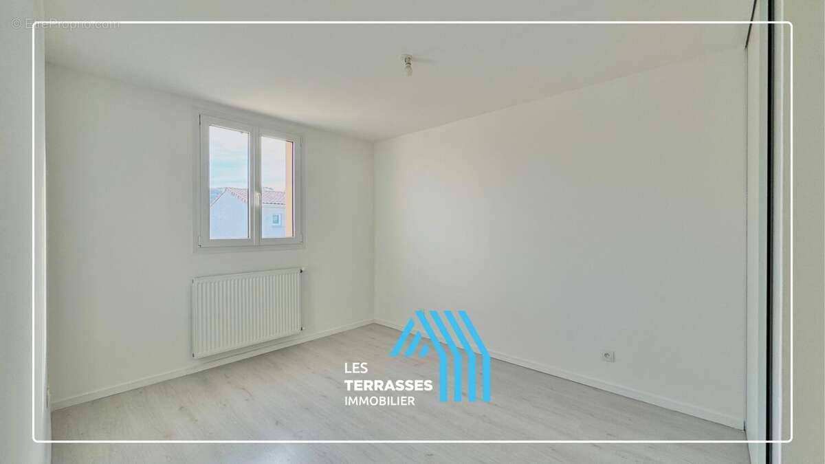 Maison à MONTELIMAR