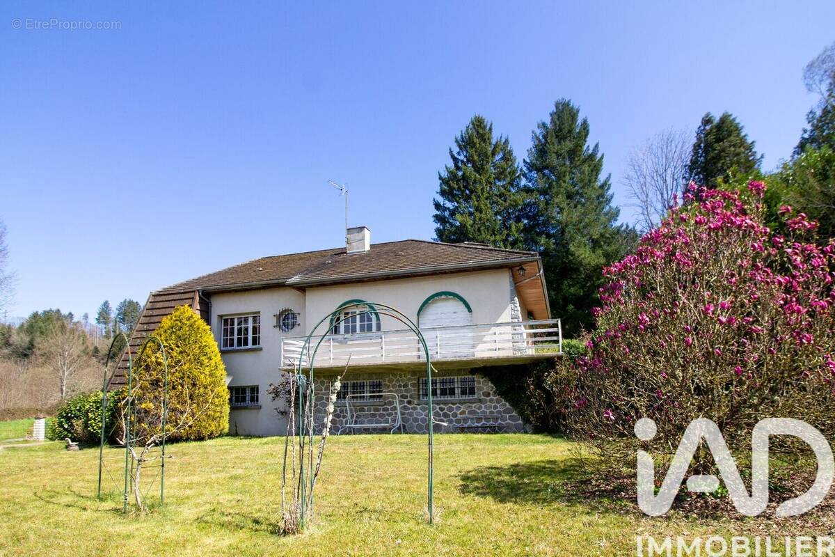 Photo 1 - Maison à OLLIERGUES