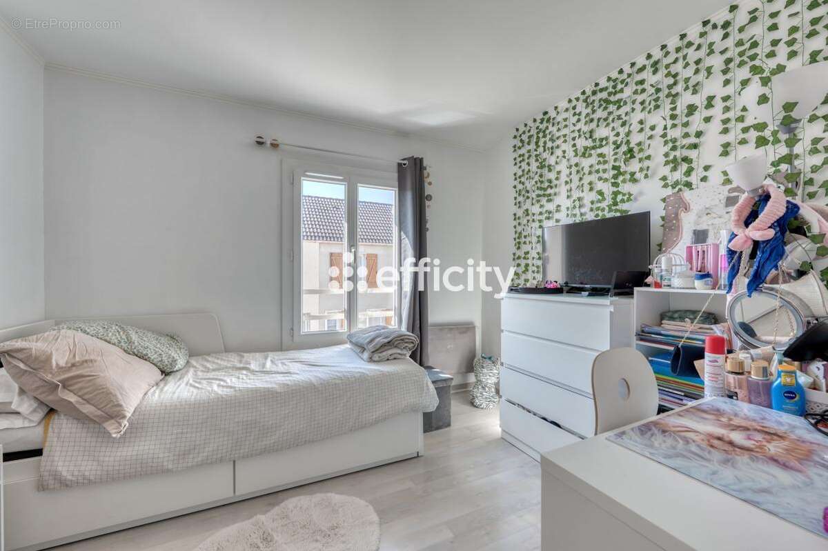 Maison à COMBS-LA-VILLE