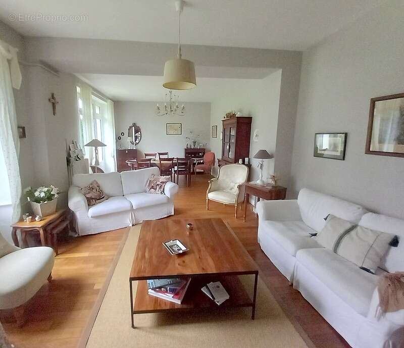 Maison à BONCHAMP-LES-LAVAL