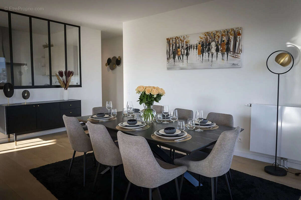Appartement à SAINT-BONNET-DE-MURE