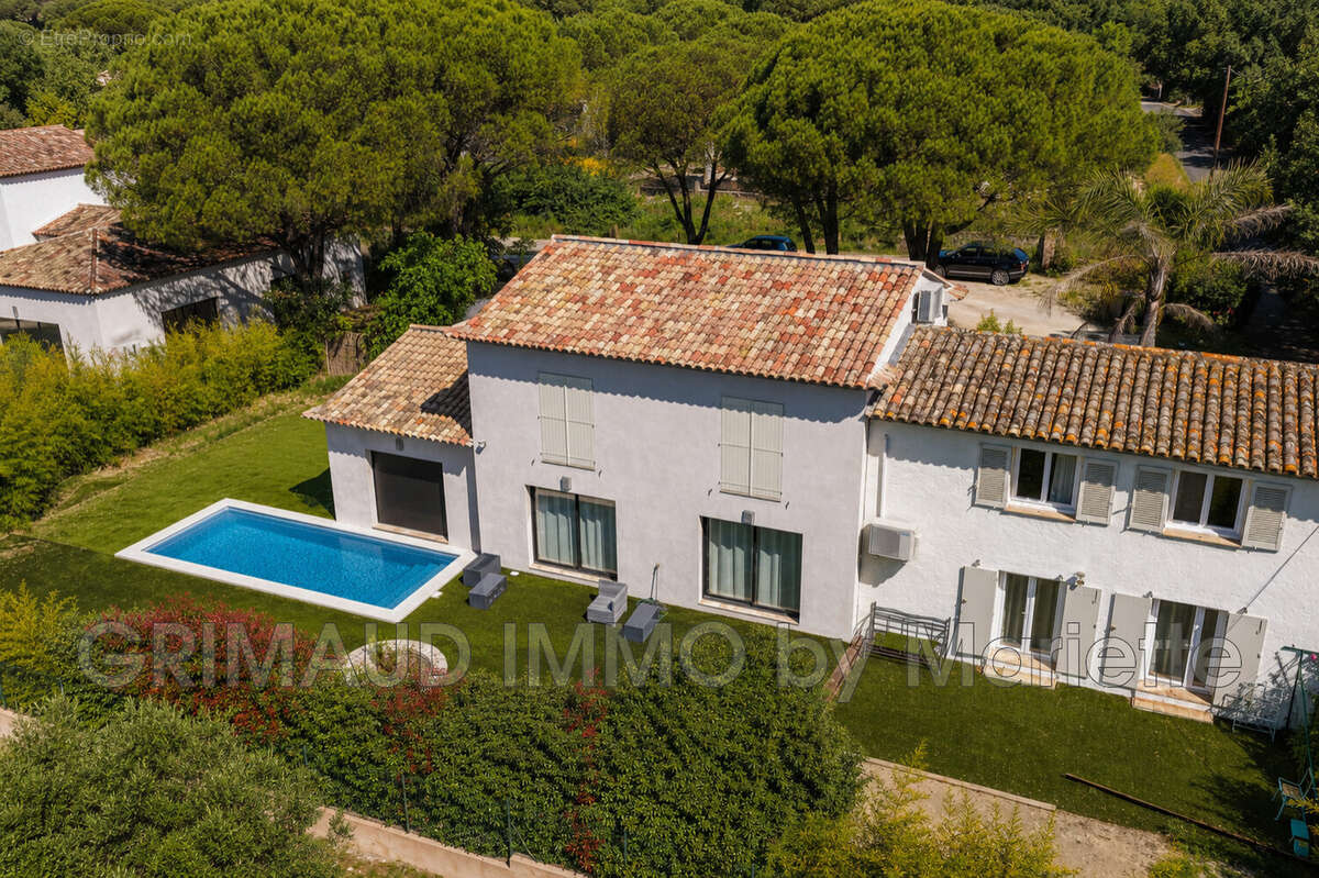 Maison à GRIMAUD