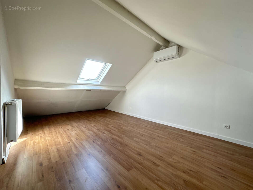 Maison à COURCOURONNES