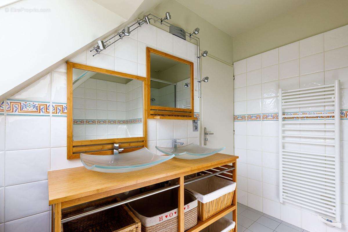 Guérande - Campagne - Superbe familiale - 5 Chambres -  Double garage - photo 21