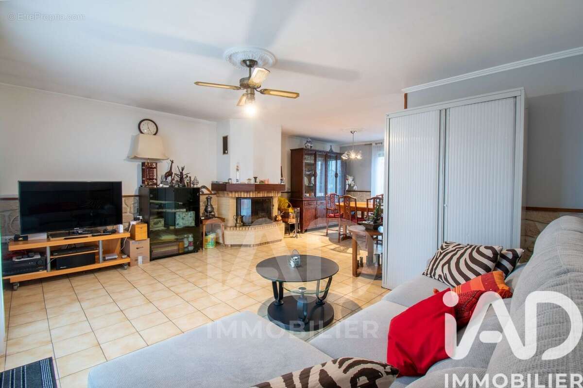 Photo 5 - Maison à EPONE