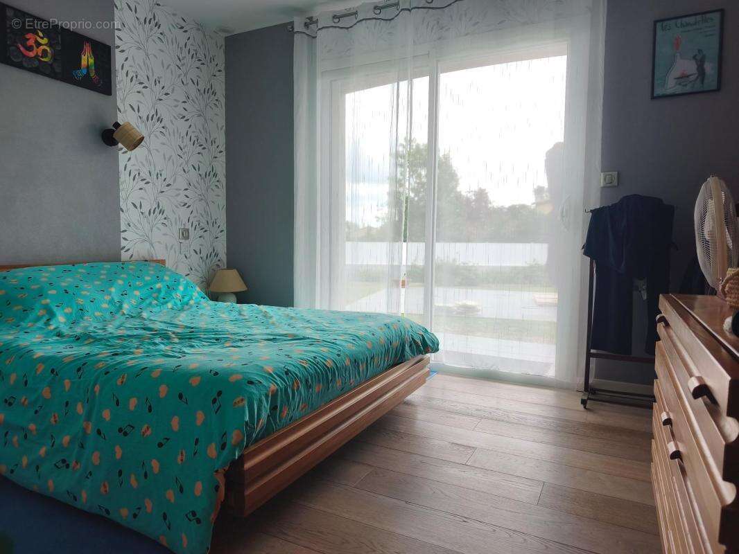 Muret , villa T4 de 124,84m² sur une parcelle de 1159m²avec piscine et double garage - photo 8