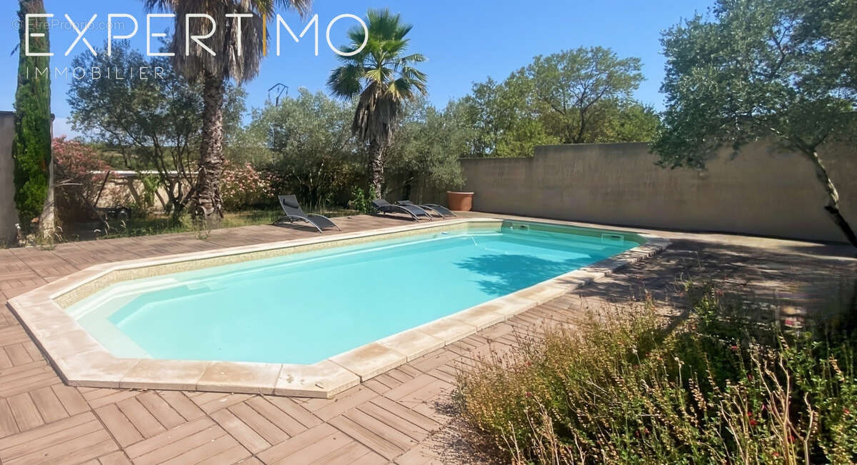 Villa de type T4 rénovée de Plain- Pied + 1 Studio + Piscine + 2 Garages - photo 18