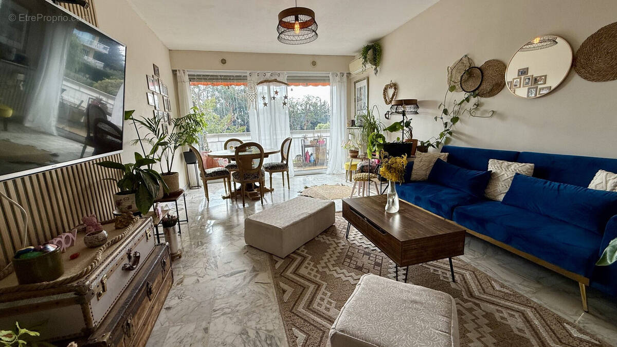 Appartement à CAGNES-SUR-MER