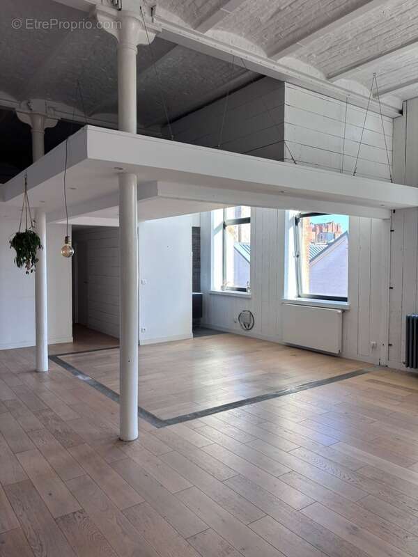 Nouveauté, superbe appartement de type loft d'une surface de 161m2 carrez, totalement rénové au coeur de Lille - photo 7