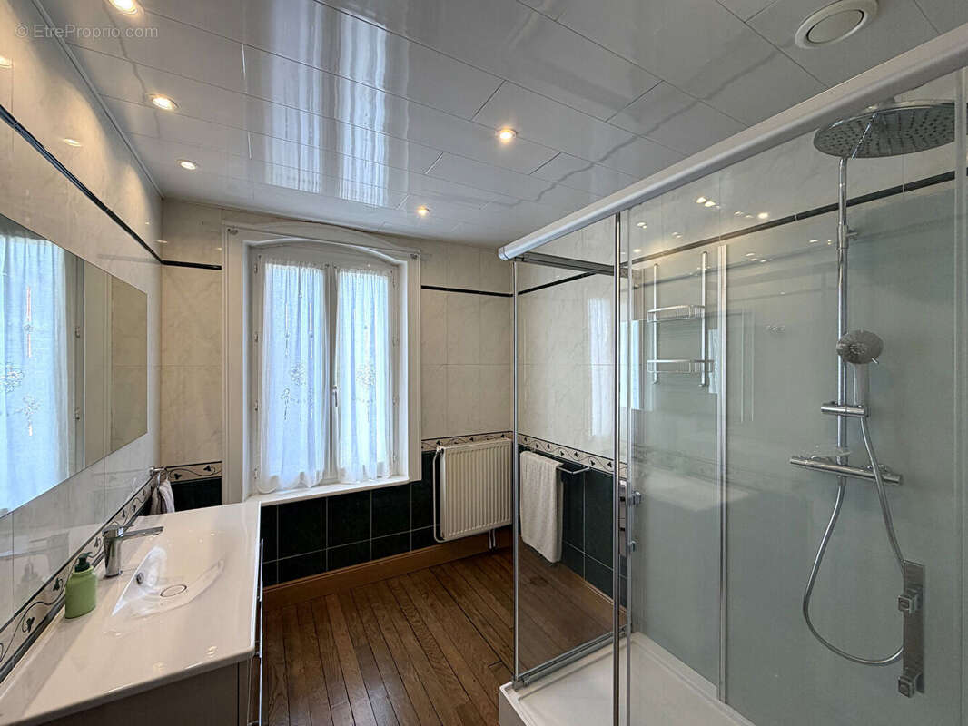 Maison 9 pièce(s) 238 m² - floing - photo 6