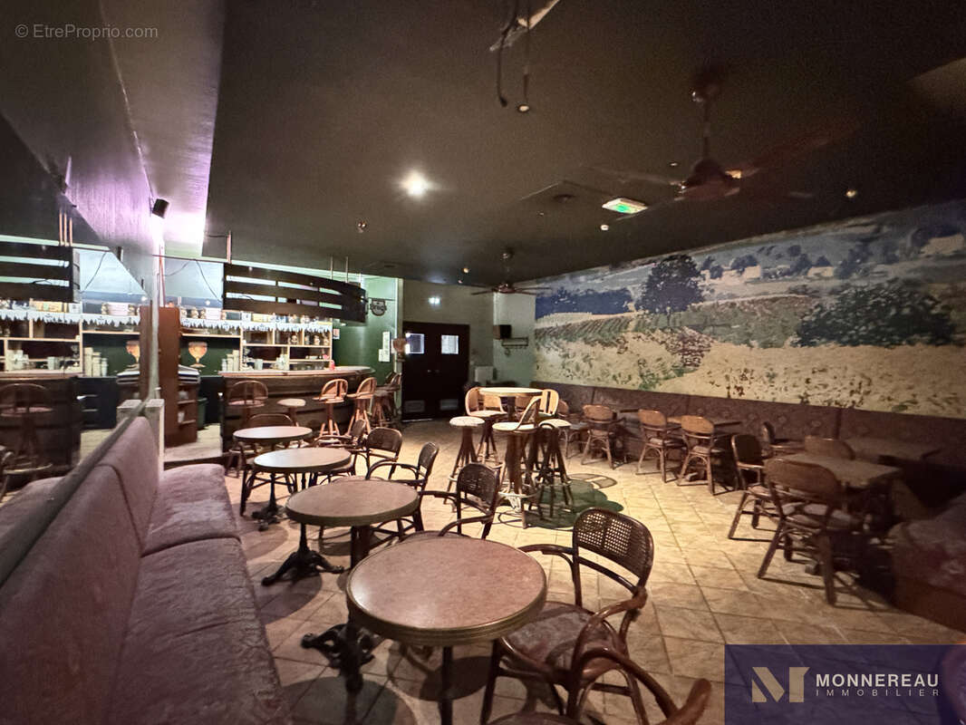  barbezieux-saint-hilaire (16)   restaurant, pub & licence iv   murs et fonds - photo 11