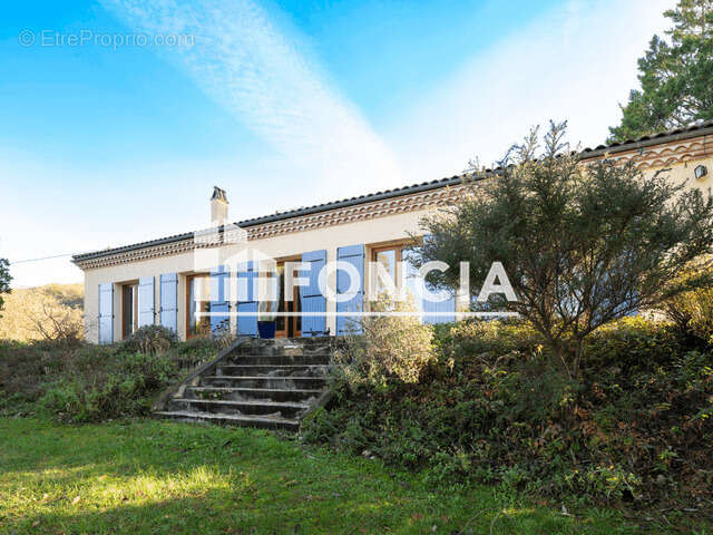 Maison à SAINTE-LIVRADE-SUR-LOT