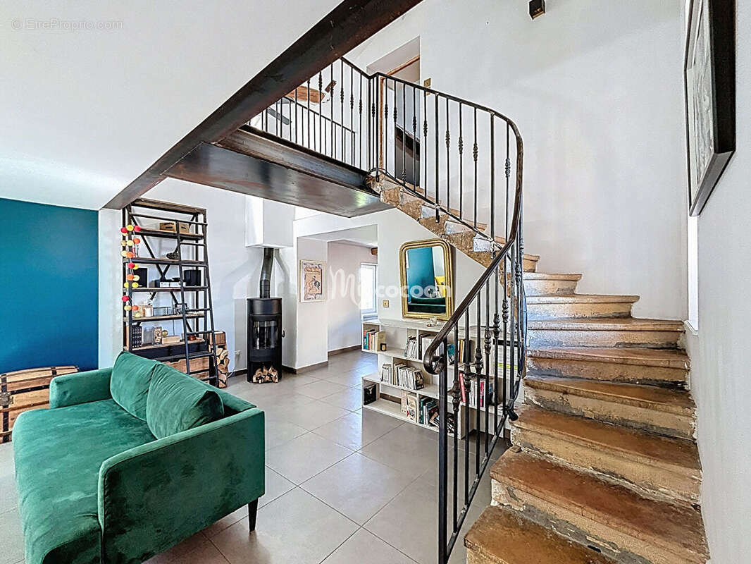 Maison à LENTILLY