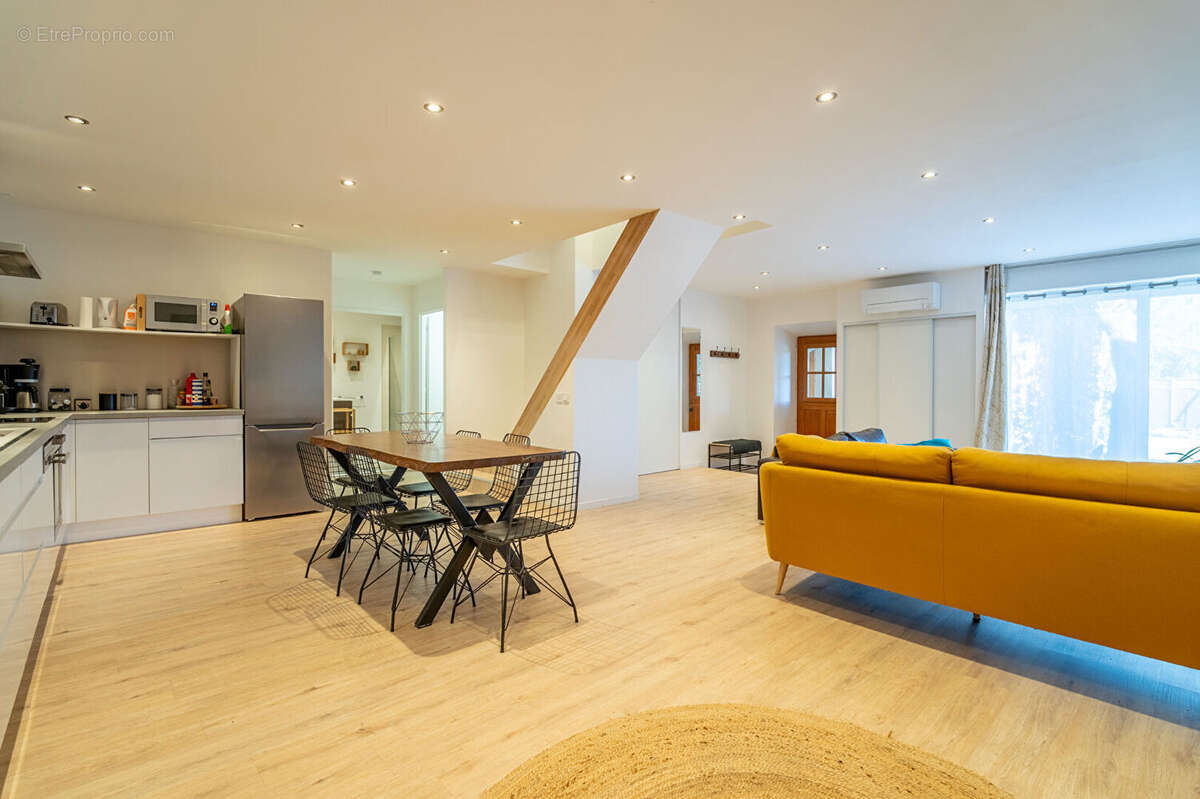 Maison à RIEUX-MINERVOIS