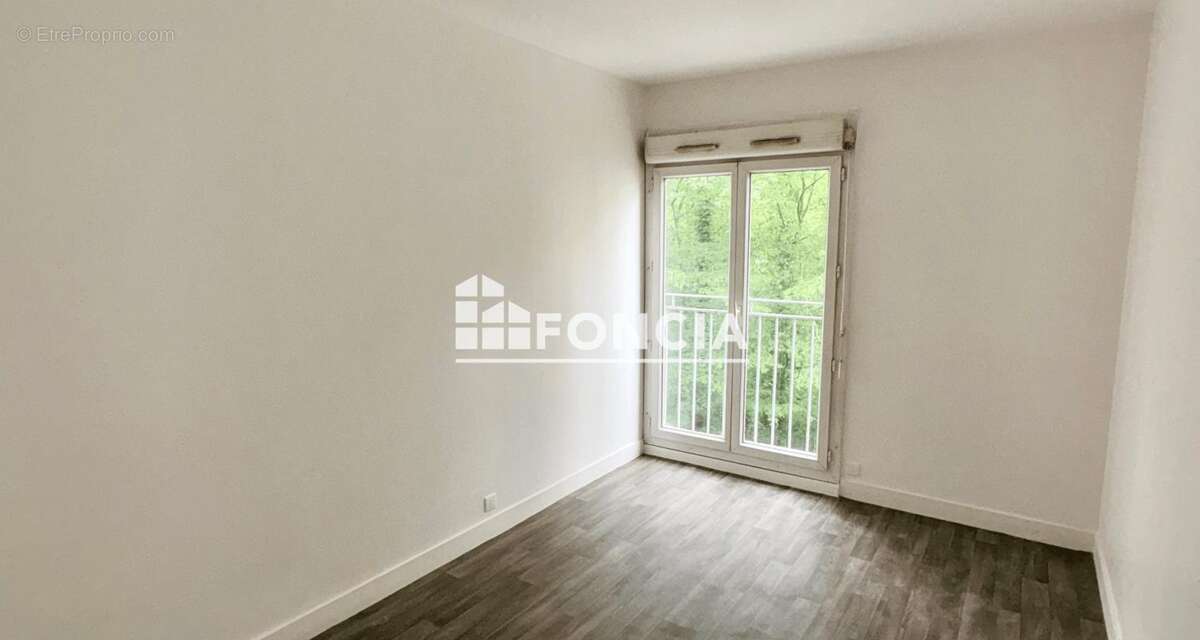 Appartement à TREMBLAY-EN-FRANCE