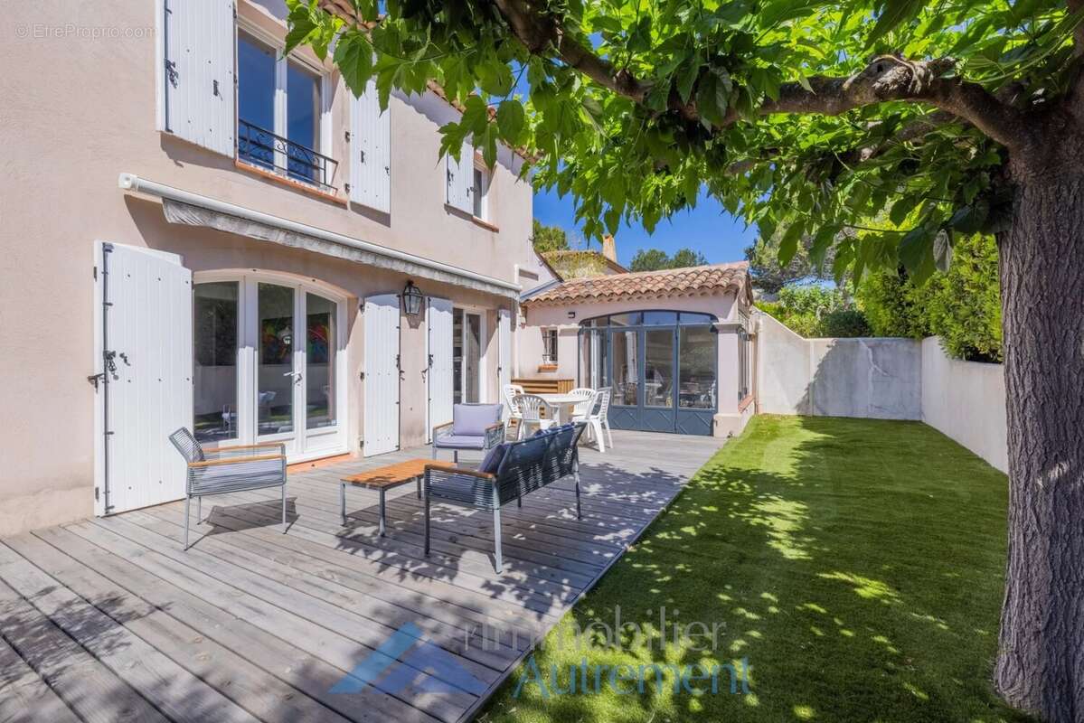 Maison à MALLEMORT