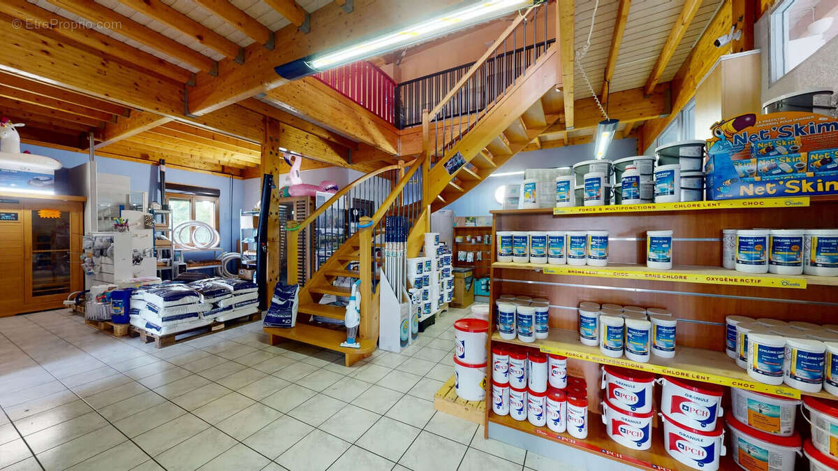 Commerce à MAICHE
