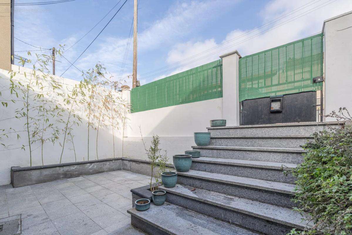 Maison à SAINT-DENIS