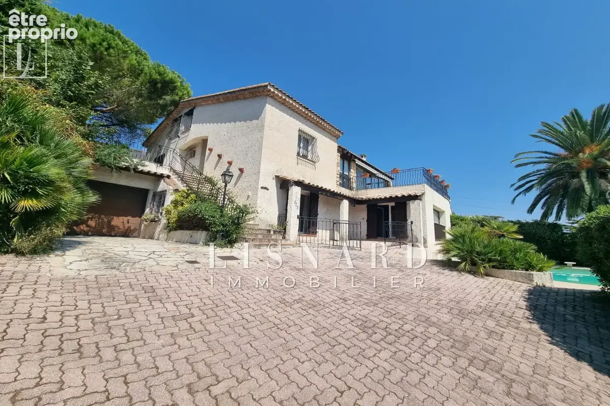 Maison à VALLAURIS