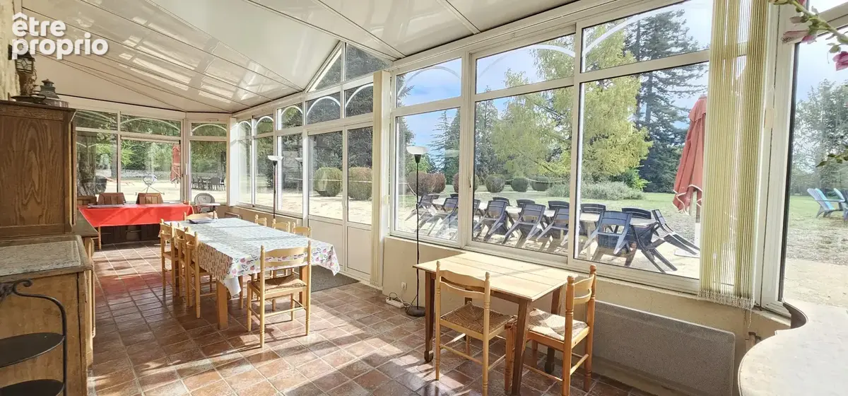 Ancienne seigneurie avec chambres d’hôtes, gîte et parc de 3,6 hectares   Nord de la Vienne - photo 11