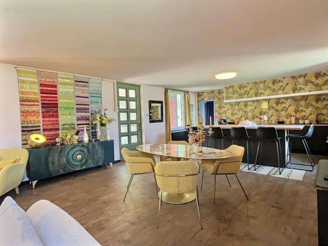 Maison à SAINT-JUERY