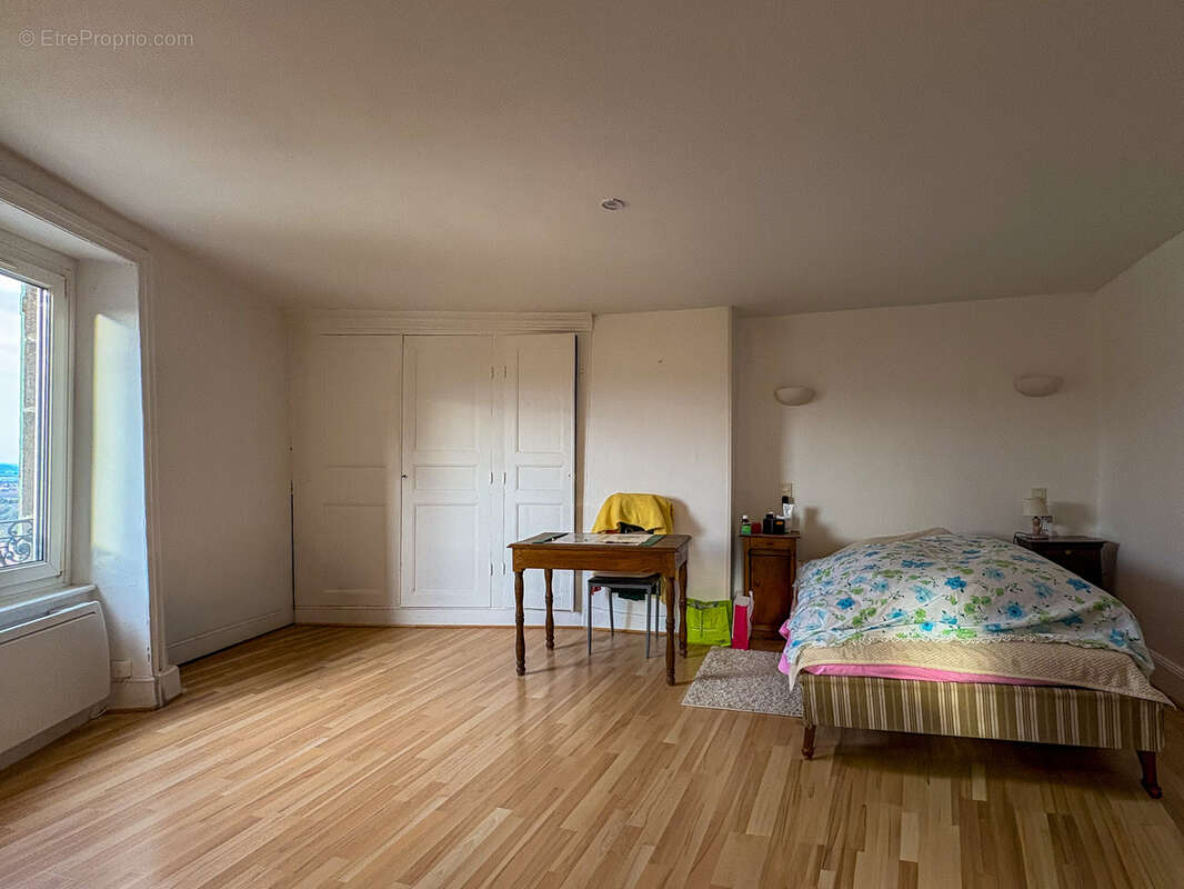 Maison à VEYRE-MONTON